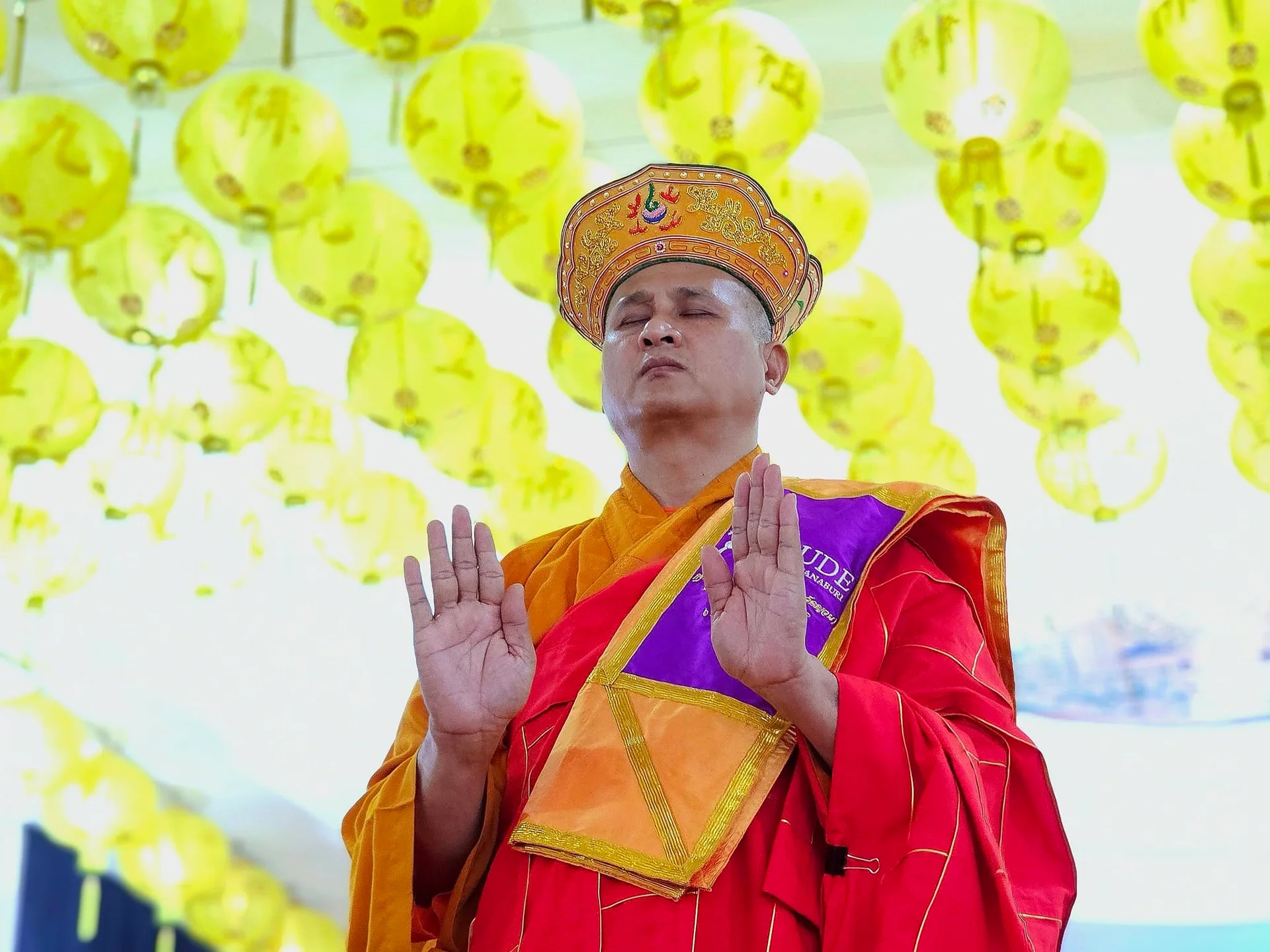 วัดธรรมปัญญารามบางม่วง จัดพิธีไทยทานทิ้งกระจาด สืบสานเมตตาธรรมในเทศกาลถือศีลกินเจ ประจำปี ๒๕๖๙
